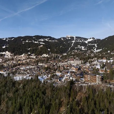 Le Bristol C32 By Interhome